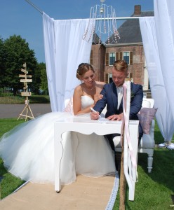 bruidspaar, tekentafeltje, kasteel Cannenburch